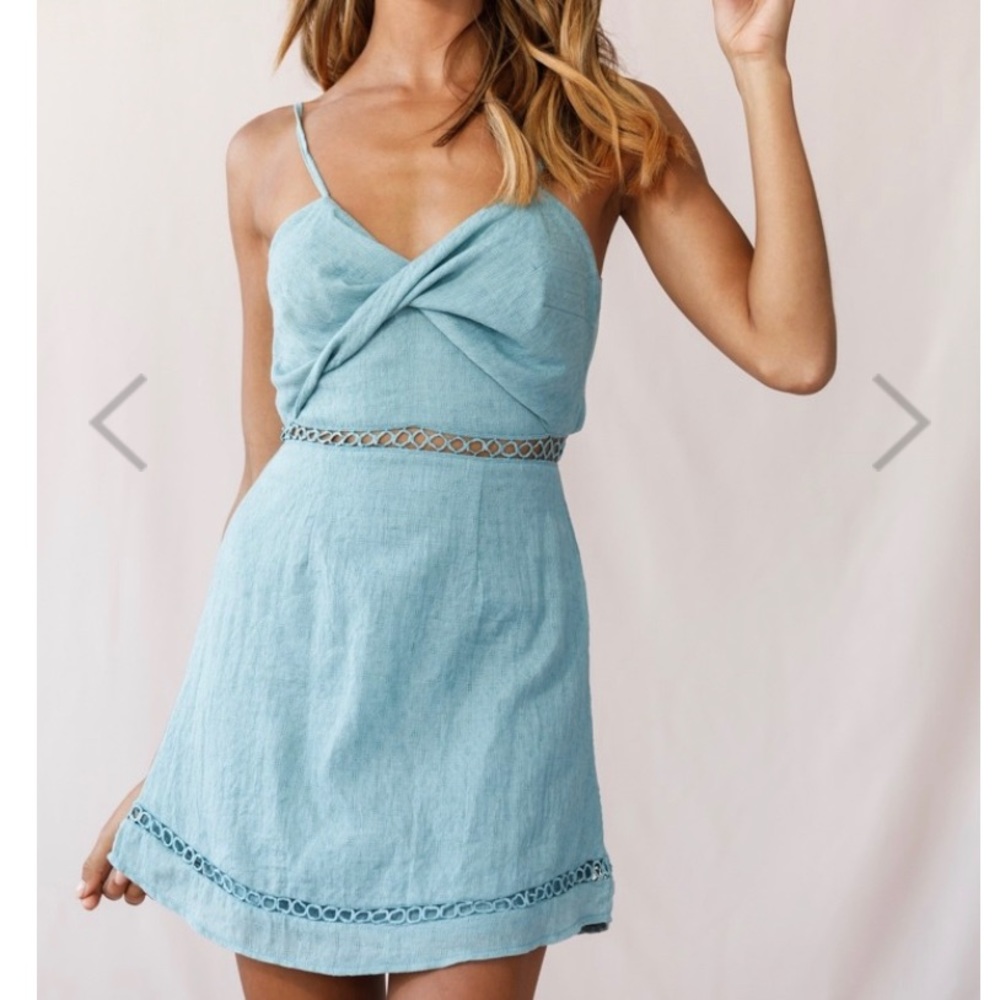 Selfie Leslie Anita Tie Back Dress Sage